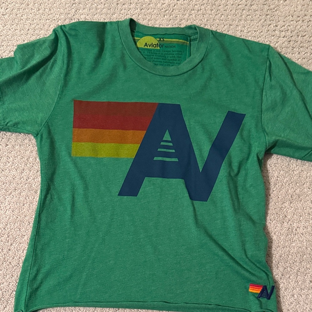 Aviator Nation women’s  Green Logo  cropped Tee
Size XS
